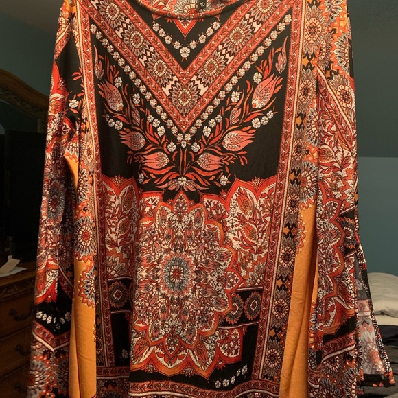 Women tunic top great color cap sleeve - Picture 2 of 6